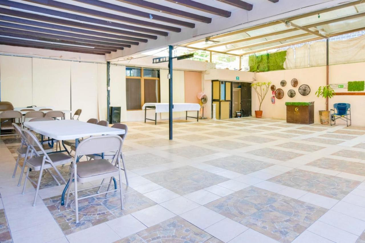 Hostal Vitta Guadalajara Extérieur photo