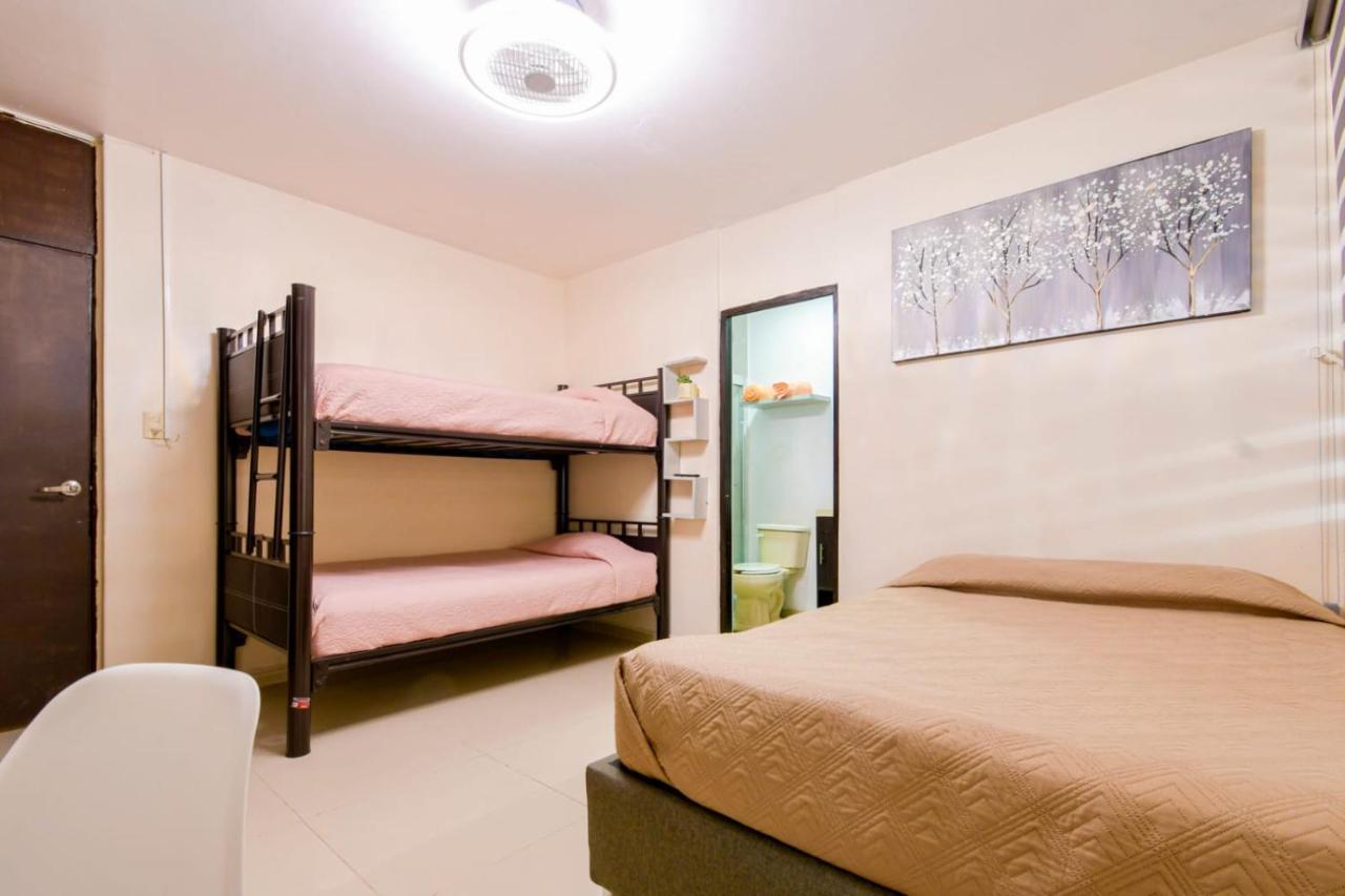 Hostal Vitta Guadalajara Extérieur photo