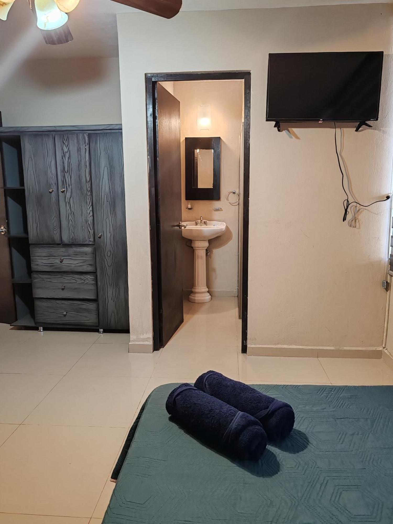 Hostal Vitta Guadalajara Extérieur photo