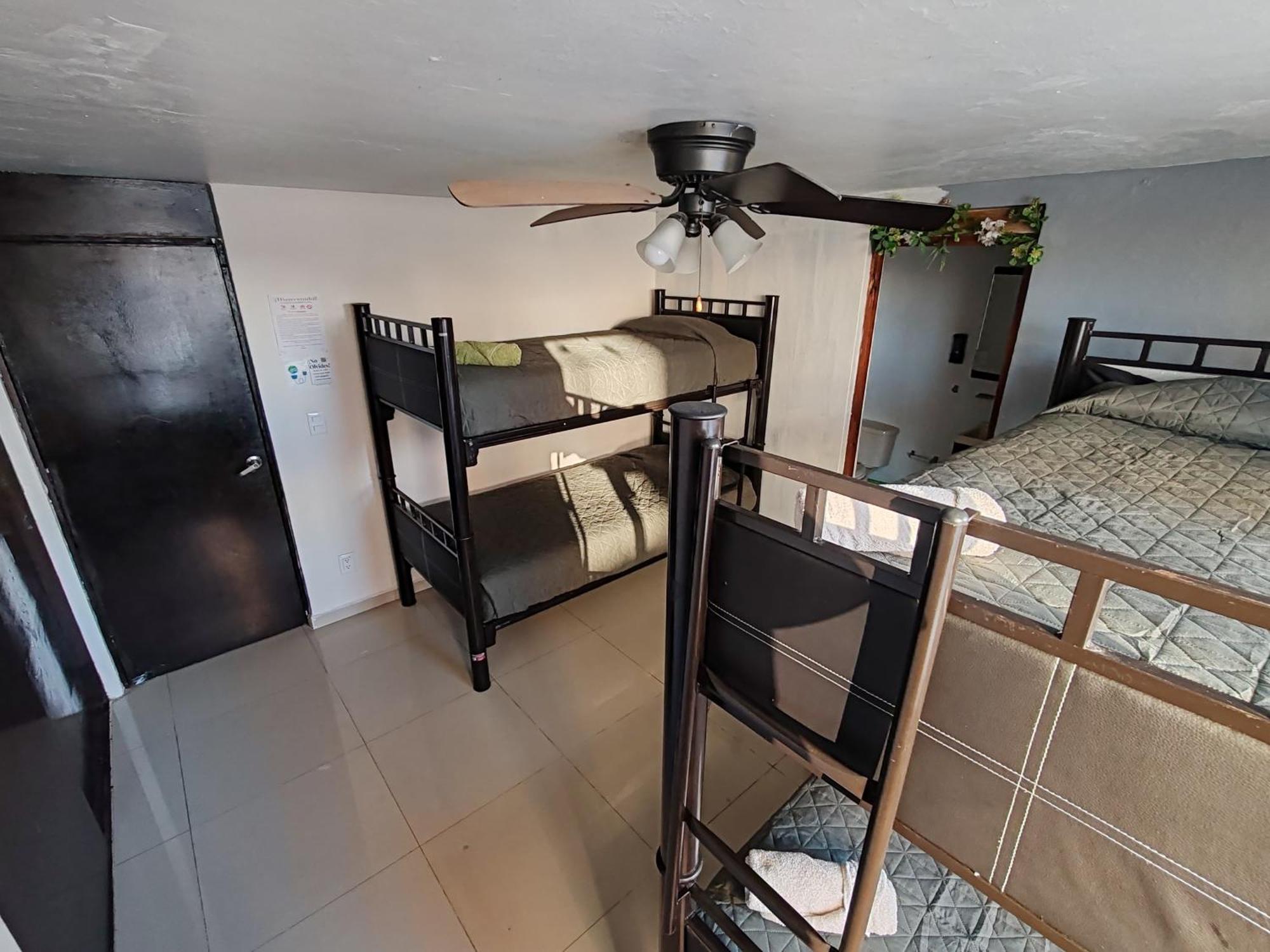 Hostal Vitta Guadalajara Extérieur photo